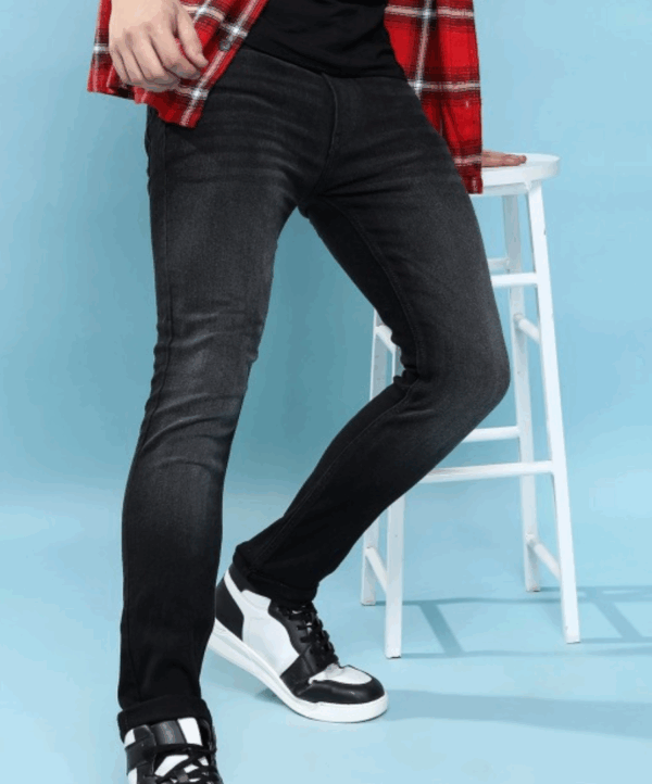 Men Skinny Fit Clean Look Light Fade Whiskers Stretchable Jeans - Image 2